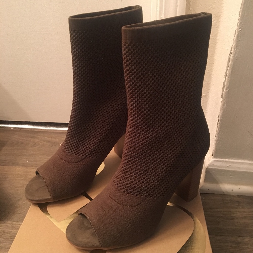 Olive booties by Charlotte Russe! *Final Price*